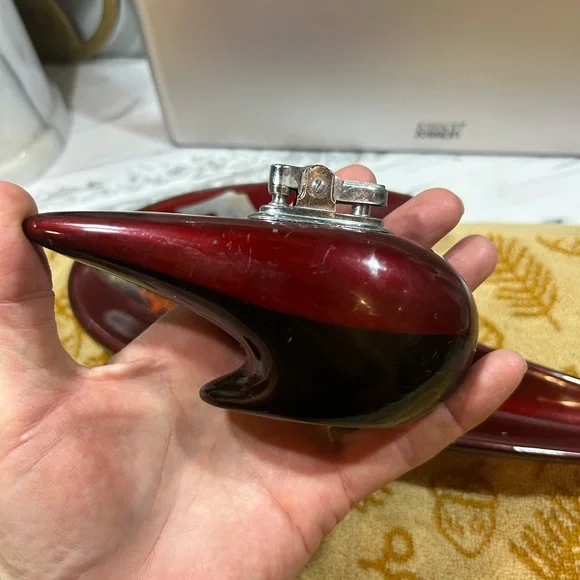 50’s CERAMIC ASHTRAY & LIGHTER Set oxblood MOP inlaid boomerang Japan
